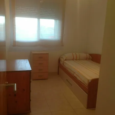Let 4 U Colomeras Apartment